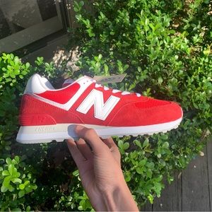 New Balance 574 Red/White size 9